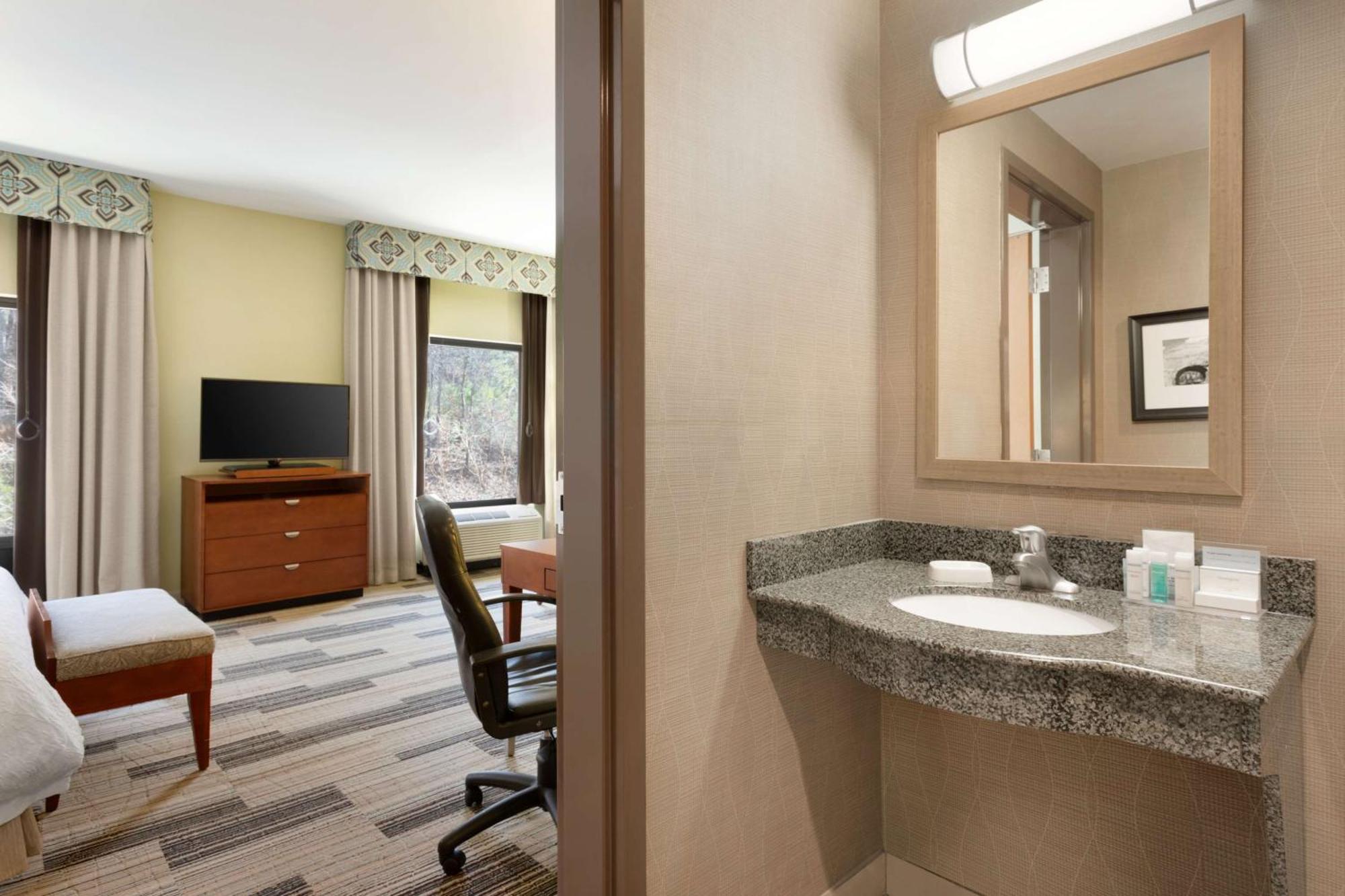 Hampton Inn & Suites Birmingham Airport Area Irondale Ngoại thất bức ảnh
